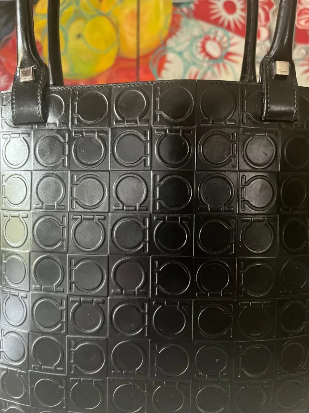 Ferragamo Gancini Embossed Black Leather Shoulder Bag AU-21 1796 - Picture 3 of 16